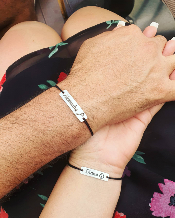 Bratara personalizata cu nume si simbol, gravata pe dreptunghi din aluminiu cu snur ajustabil [7]