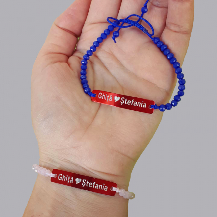 Set de 2 bratari personalizate pentru cuplu, cu nume si cristale roz si albastre [7]