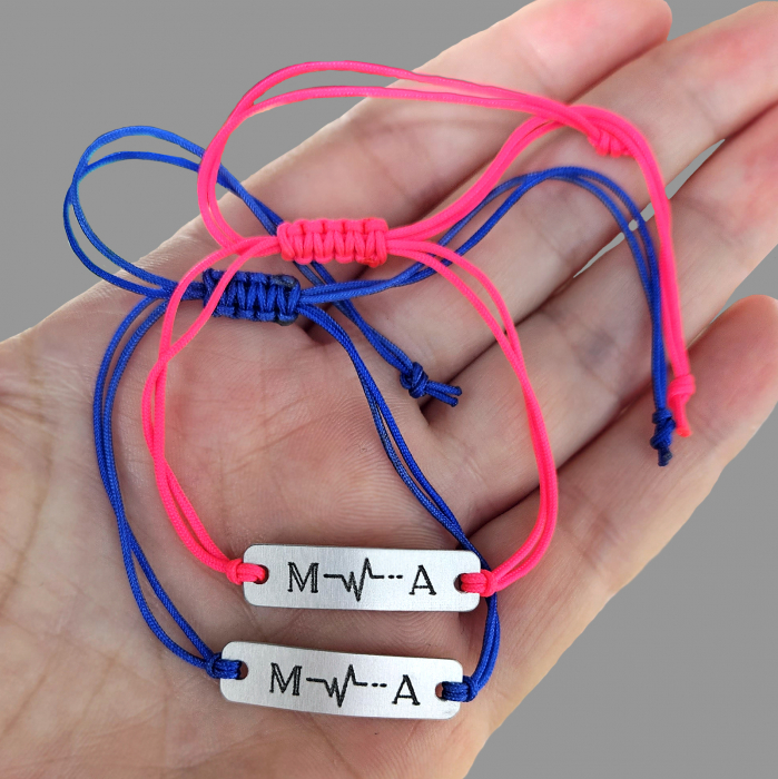Set de 2 bratari personalizate pentru cuplu, gravate cu initiale si cardiograma [4]