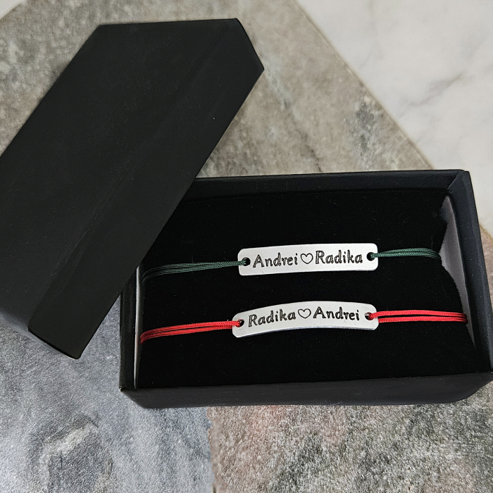 Set de 2 bratari personalizate pentru cuplu gravate cu nume si inimioara, cu inchidere ajustabila [6]