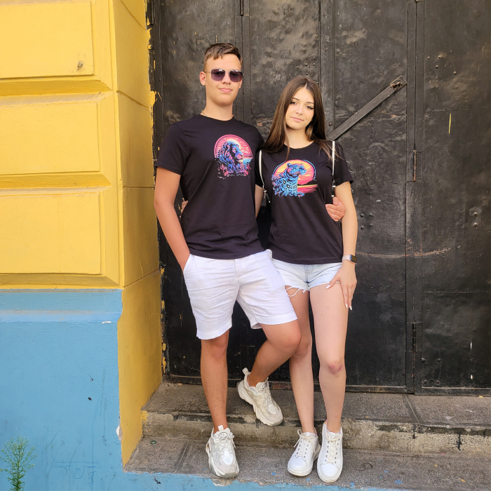 Tricou Lion in the Sunset, cu design leoaica, din bumbac negru [5]