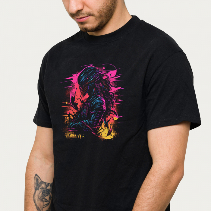 Tricou negru Alien, cu extraterestru abstract multicolor [3]