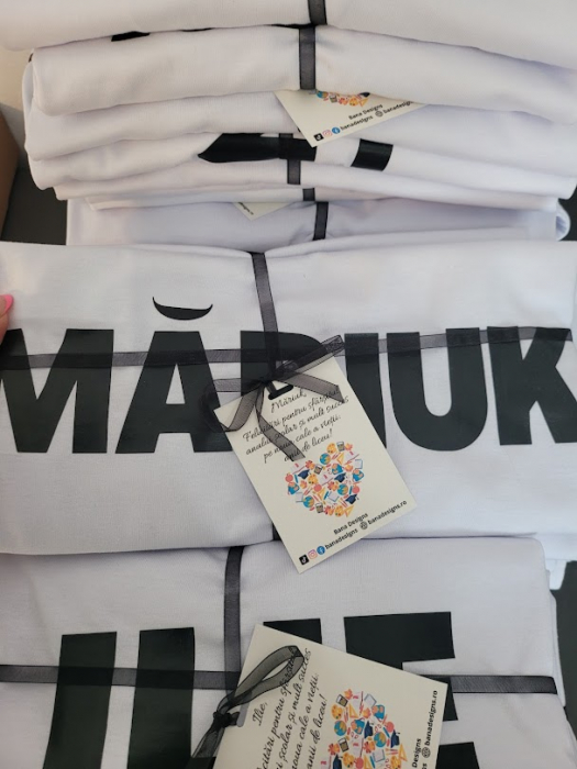 Tricouri personalizate pentru absolvire, sfarsit de an, alb cu nume si clasa [3]