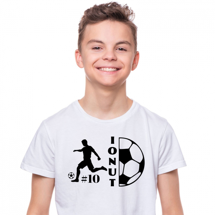 Tricou personalizat pentru copii, pentru pasionatii de fotbal, cu nume si minge de fotbal [2]