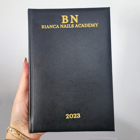 Agenda A5 neagra, personalizata cu logoul companiei tale [1]