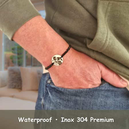 Brățară personalizată cu fotografie gravată laser pe bănuț din inox 304 waterproof, cu cristale negre și șnur reglabil. Cadou elegant, unisex, cu emoție. [2]