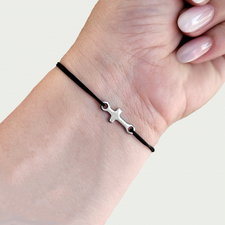 Bratara Magica - Bratara cu charm cruciulita din inox, bratara norocoasa, cu snur ajustabil, culoare la alegere.