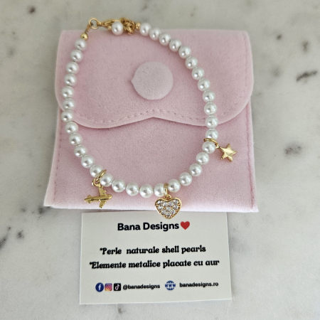 Brățară cu Perle Albe Shell Pearls și Charmuri Aurite 18K - Avion, Inimioară, Stelută, Cristale Cubic Zirconia [5]