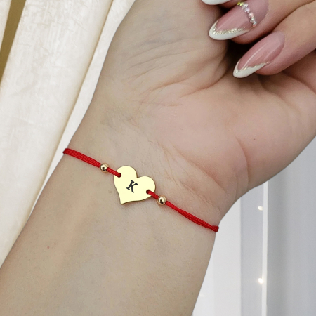 Toate Bratarile - Bratara inima placata cu aur de 18 K gravata cu initiala si snur ajustabil