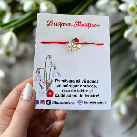Bratari Martisor - Bratara Martisor cu buburuza floare emailata si perluta, snur rosu ajustabil