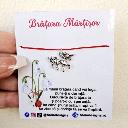 Bratara Martisor cu charm unicorn cu snur rosu ajustabil [2]