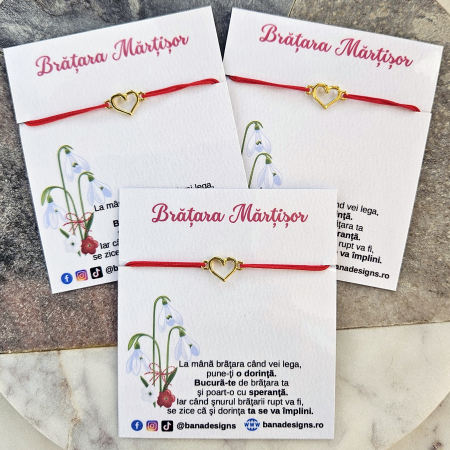 Bratara Martisor cu inimioara aurie si snur rosu ajustabil [3]