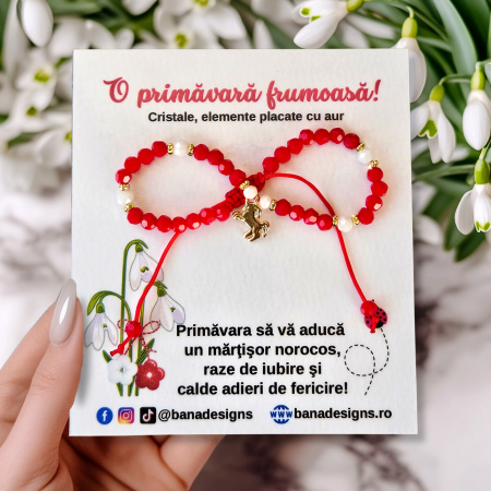 Bratari pentru EA - Bratara martisor cu unicorn, cristale rosii si margele texturate placate cu aur de 18K
