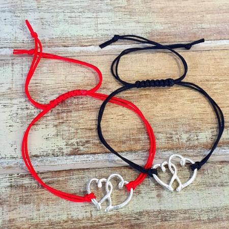 Bratara Martisor inimioare, cu inchidere ajustabila, culoare la alegere [2]