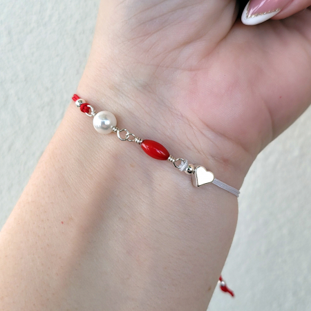 Martisoare - Bratara Martisor placata cu argint, cu inimioara, perl shell pearl si coral rosu