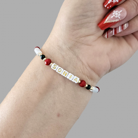 Cadouri pentru Craciun - Bratara personalizata cu nume auriu, model Craciun, cu cristale si snur ajustabil