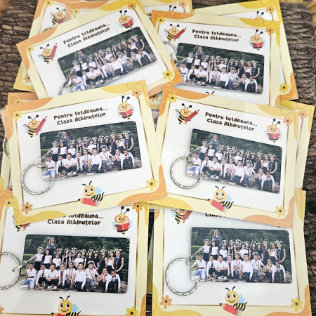 Breloc personalizat cuBreloc personalizat cu fotografie pe fata si mesaj pe spate [8]