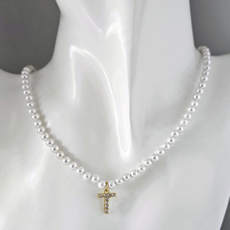 Pearl Collection - Colier din perle naturale shell albe, cu initiala, placat cu aur, la baza gatului