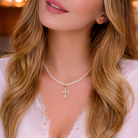 Bijuterii pentu EA - Colier din perle naturale shell albe, cu pandant cruce zirconia, inox auriu