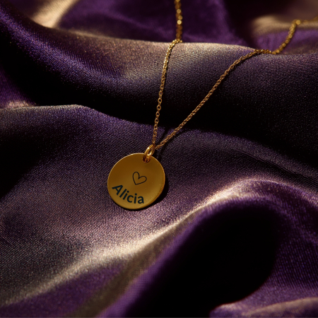 Colier placat cu aur cu banut personalizat cu nume [1]