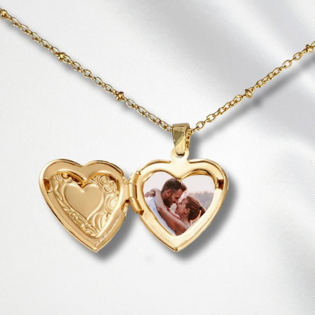 Cadouri - Colier placat cu aur de 18 K cu pandant locket inima, personalizat cu fotografie