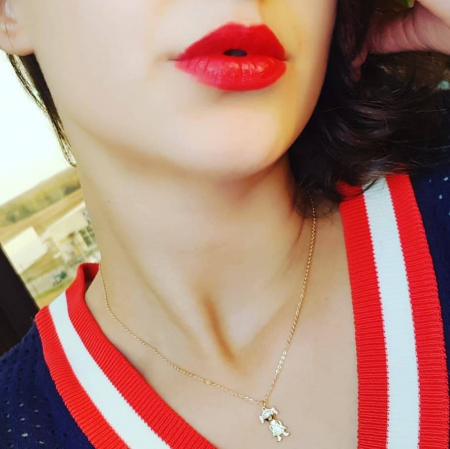 Coliere - Colier placat cu aur, minimalist si stralucitor, cu pandant fetita sau pandant baietel, cu cristale Cubic Zirconia