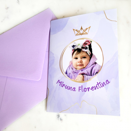 Invitatii botez - Invitatie botez pentru fetita, personalizata cu fotografie, plic si sigiliu, model felicitare in nuante lila si auriu