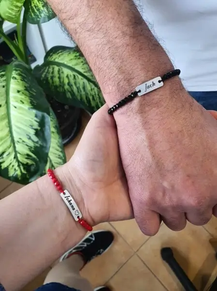 Bratara barbateasca personalizata cu nume, margele din cristal negre si snur ajustabil [7]