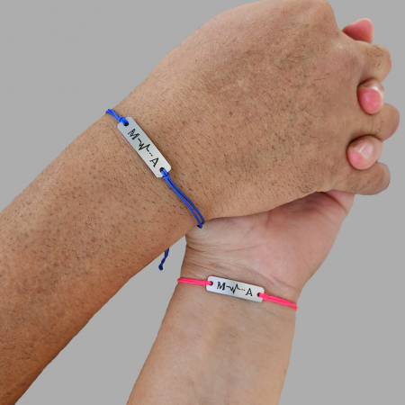 Bratari Cuplu - Set de 2 bratari personalizate pentru cuplu, gravate cu initiale si cardiograma