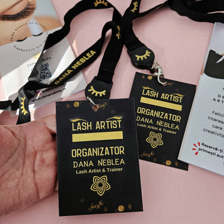 Lash Artist - Lanyard Personalizat Lash Artist – Snur Retractabil Negru cu Etichetă Plastifiată