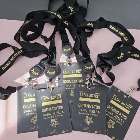 Lanyard Personalizat Lash Artist – Snur Retractabil Negru cu Etichetă Plastifiată [2]