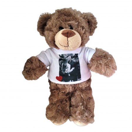 Ursulet brun din plus, cu tricou personalizat cu fotografie si inimioara [1]