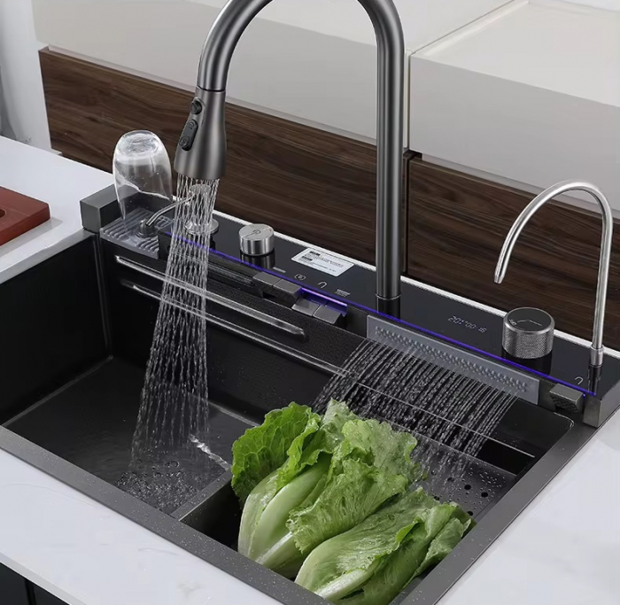 Chiuveta Multifuncționala Premium, din Otel Inoxidabil cu 2 cascade, jet spalare pahare, tocator din lemn natural si 2 cuve pentru spalat, Negru Mat [3]
