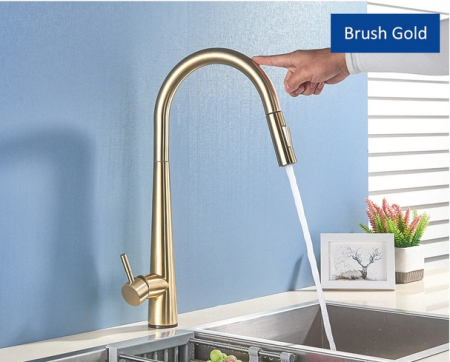 Baterie bucatarie aurie cu senzor de pornire la atingere,cu dus extractibil si pipa flexibila, 2 functii de curgere a apei, cu touch control [1]