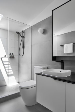 Baterie lavoar culoare neagra montare pe chiuveta