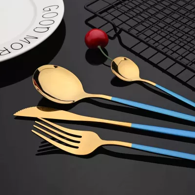 Set de 24 piese tacamuri in stil portughez- culoare ALB si auriu [3]