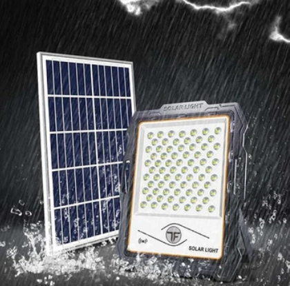 Proiector LED premium cu panou solar si senzor miscare, 100W, 82 LED, telecomanda [5]
