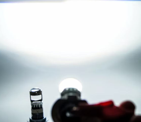 Set 2 becuri auto LED cu lupa, H7, 150W, 12V, 6500K, Canbus, fara eroare, +300%, BZRSH [2]