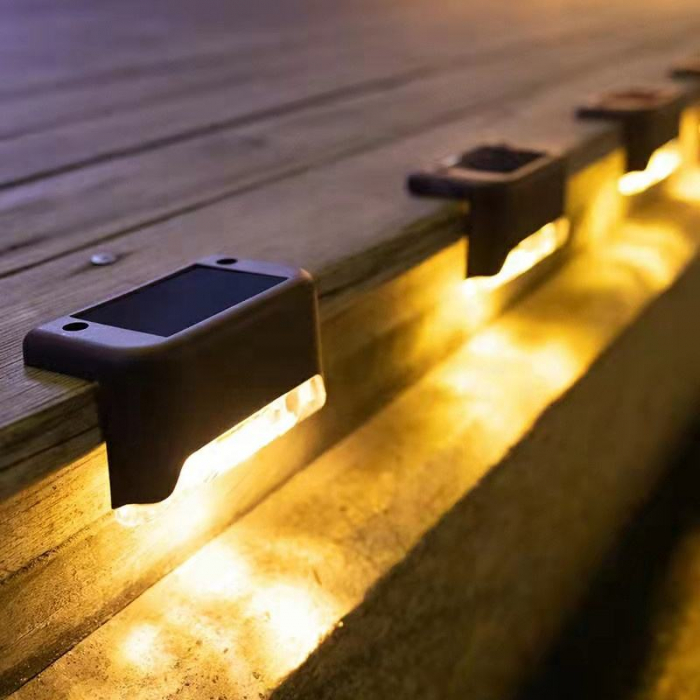Set 8 lampi LED cu incarcare solara pentru scari, terase sau balustrada [3]
