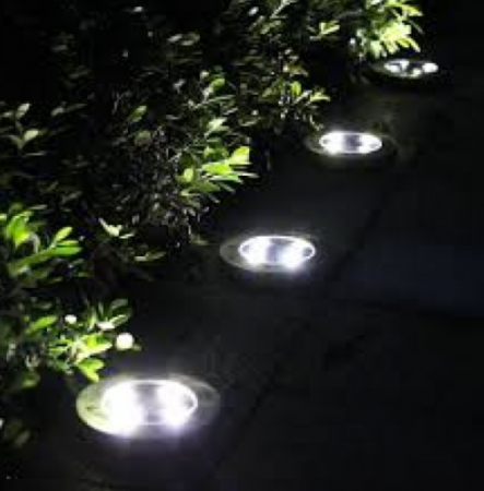 Set 4 lampi solare cu lumina calda, senzor de lumina si 8 leduri cu fixare in sol [2]