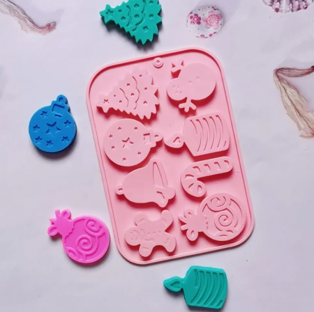 Forma din Silicon pentru Ciocolata de Casa, Bomboane, Jeleuri sau Cuburi de Gheata, Tematica Craciun, Roz, 18.5 x 12.8 x 0.7 cm, TopBazar [5]