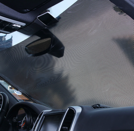 Parasolar auto cu ventuze, retractabil, negru, 68 cm x 125 cm, pentru parbriz sau geamuri laterale [3]