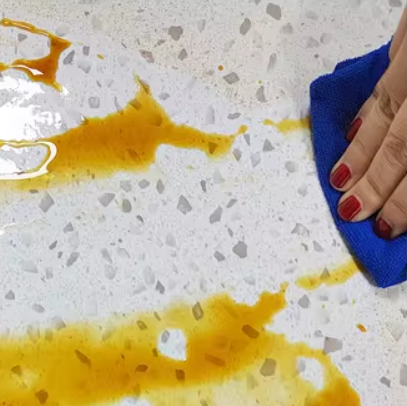 Rola tapet autoadeziv, 60 x 500 cm, lavabil, rezistent, usor de curatat, tip terrazo, aplicabil pe suprafete multiple [6]