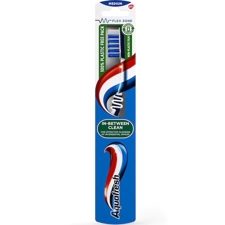 Periute de dinti - Periuta de dinti Aquafresh In-Between Medium, pentru curatarea spatiilor interdentare
