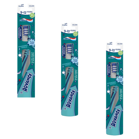 Ingrijire personala & Cosmetice - Set 3X Periuta de dinti Aquafresh Advance Soft 9-12 ani diverse culori