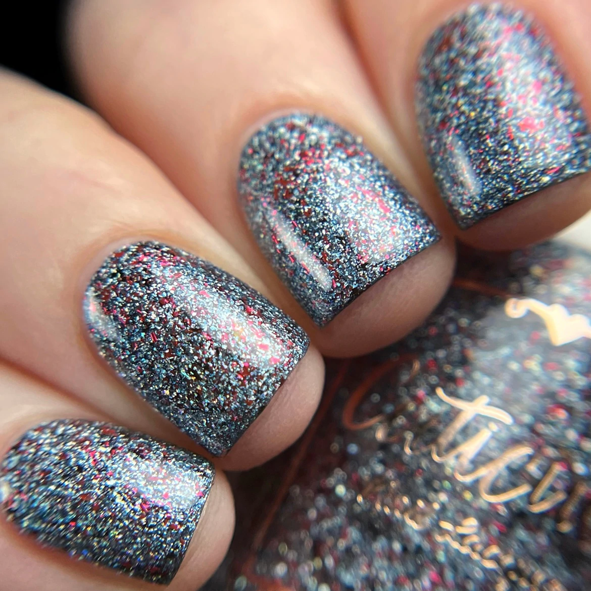 Cuticula By Its Glow [4]