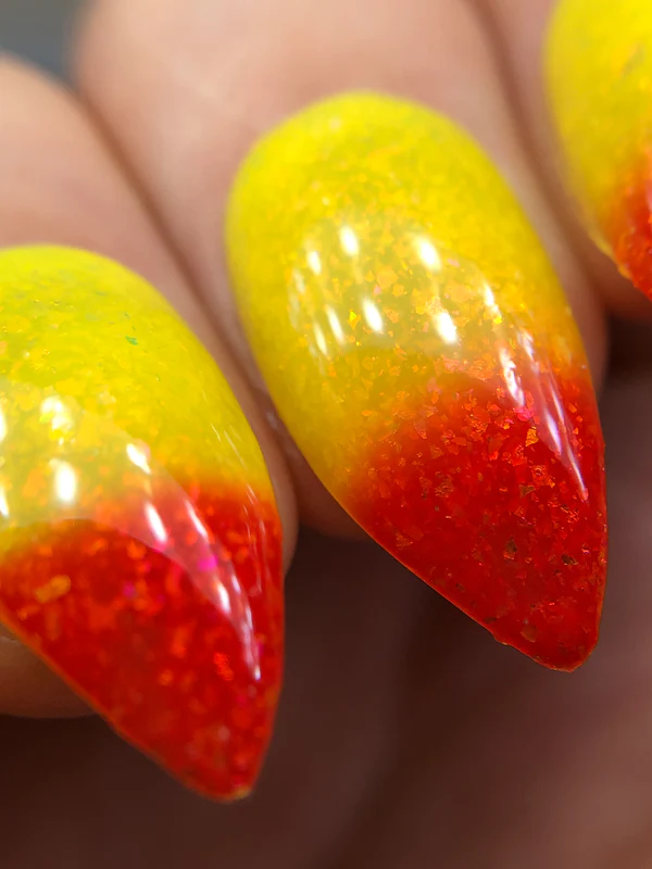 Lac de unghii Fancy Gloss Caliente, 15 ml [2]