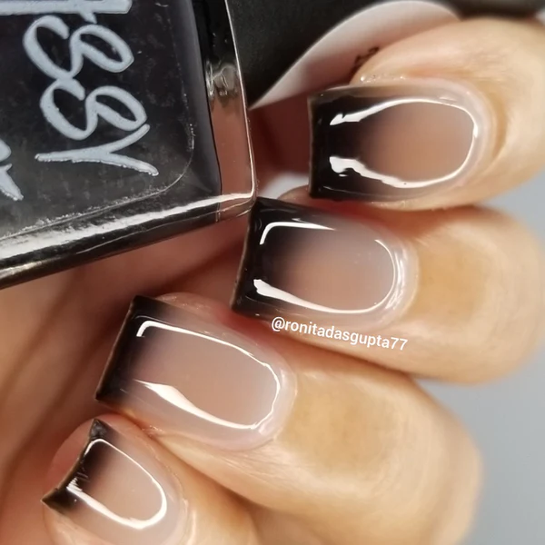 Lac de unghii Sassy Sauce Peek a Boo, 15 ml [4]