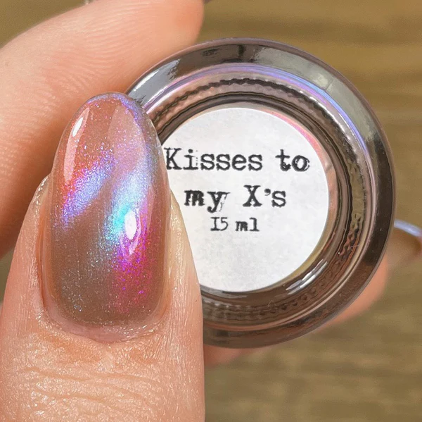 Lac de unghii Sassy Sauce Kisses to My X's, 15 ml [3]