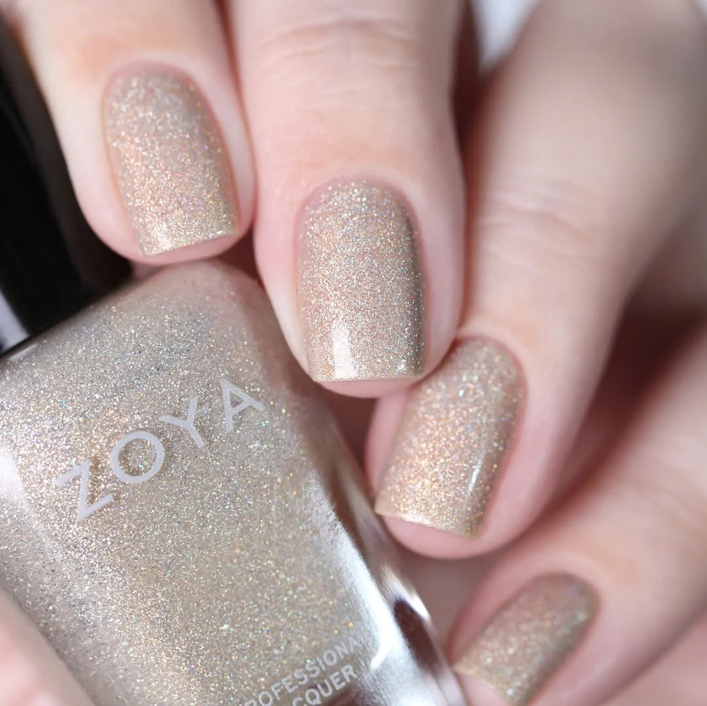Zoya Brighton [4]